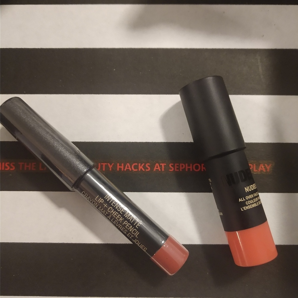 Nudestix Lippie set in Kiss & Poppy Girl